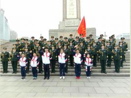 南昌現(xiàn)代外國語學校（迎賓校區(qū)）組織學生參加紀念建軍90周年活動