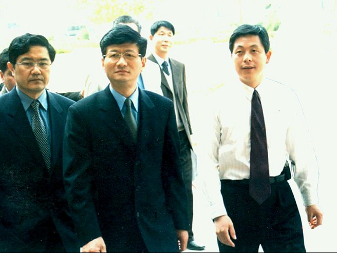 國務(wù)委員、公安部部長，原江西省委書記孟建柱與集團董事長胡樂平